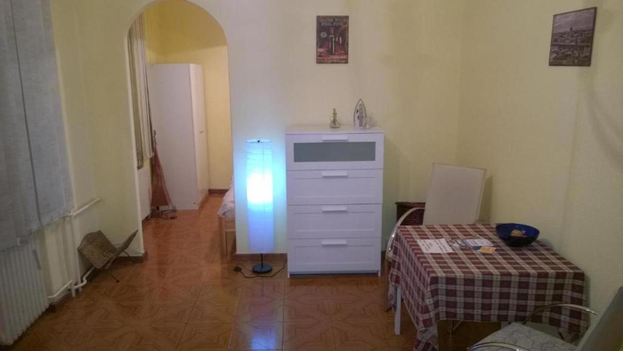 White Ship Apartman Budapest Ngoại thất bức ảnh